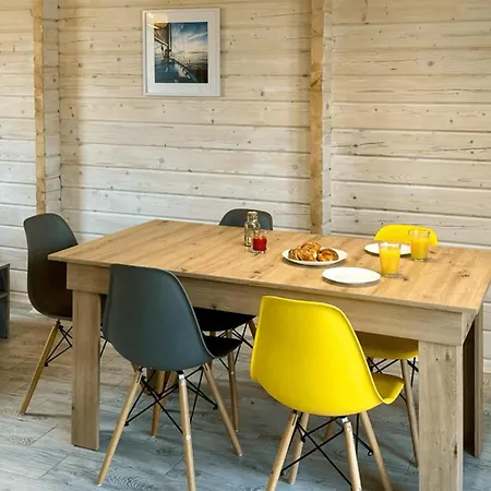 Awesome In With Kitchen Holiday home Sarbinowo